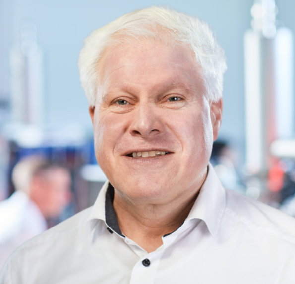 Dr. Albert Schnieders